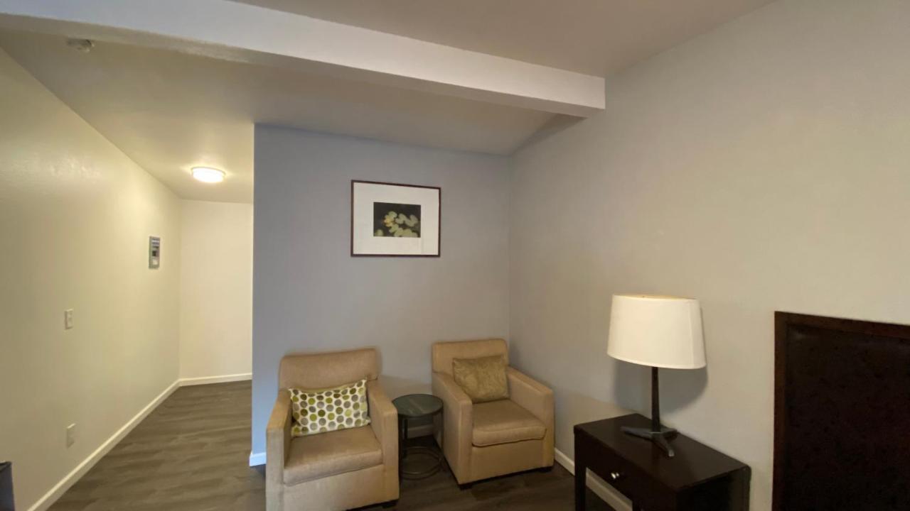 Golden Kent Motel Экстерьер фото